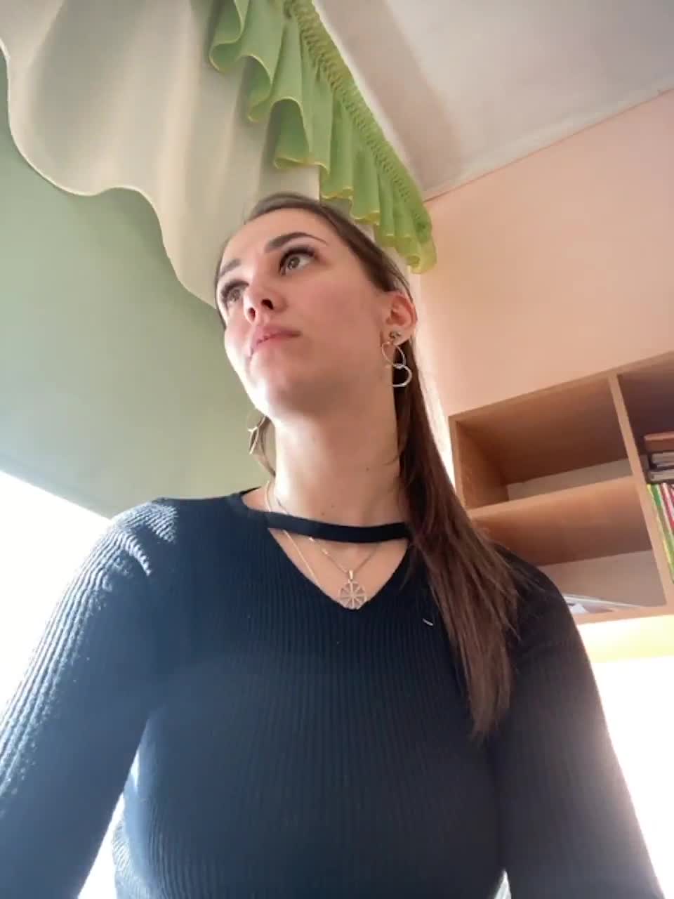 View or download file honeypussixxx on 2023-02-15 from bongacams