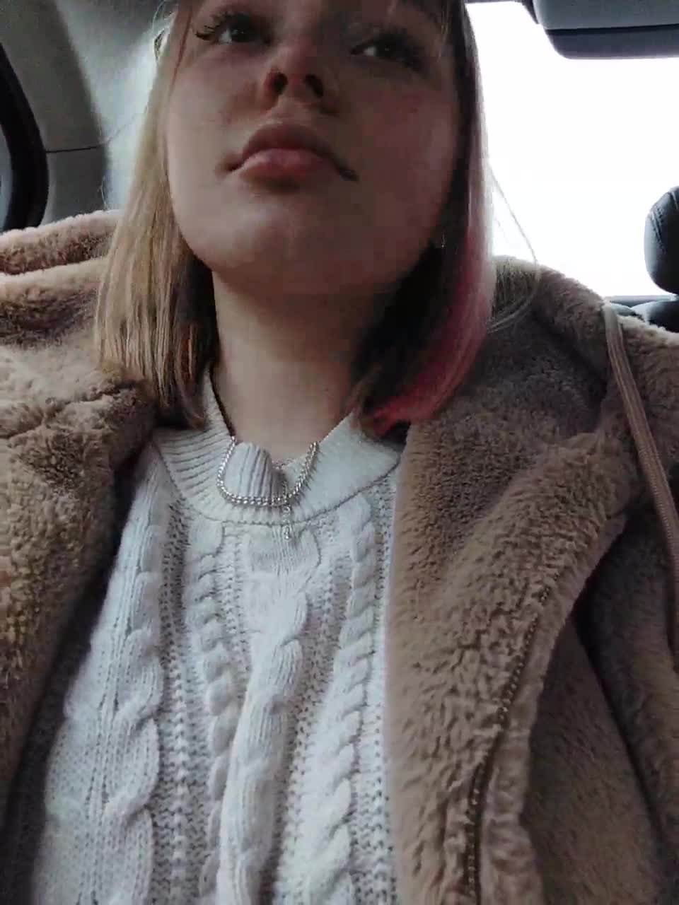 View or download file isabellast on 2023-02-15 from bongacams