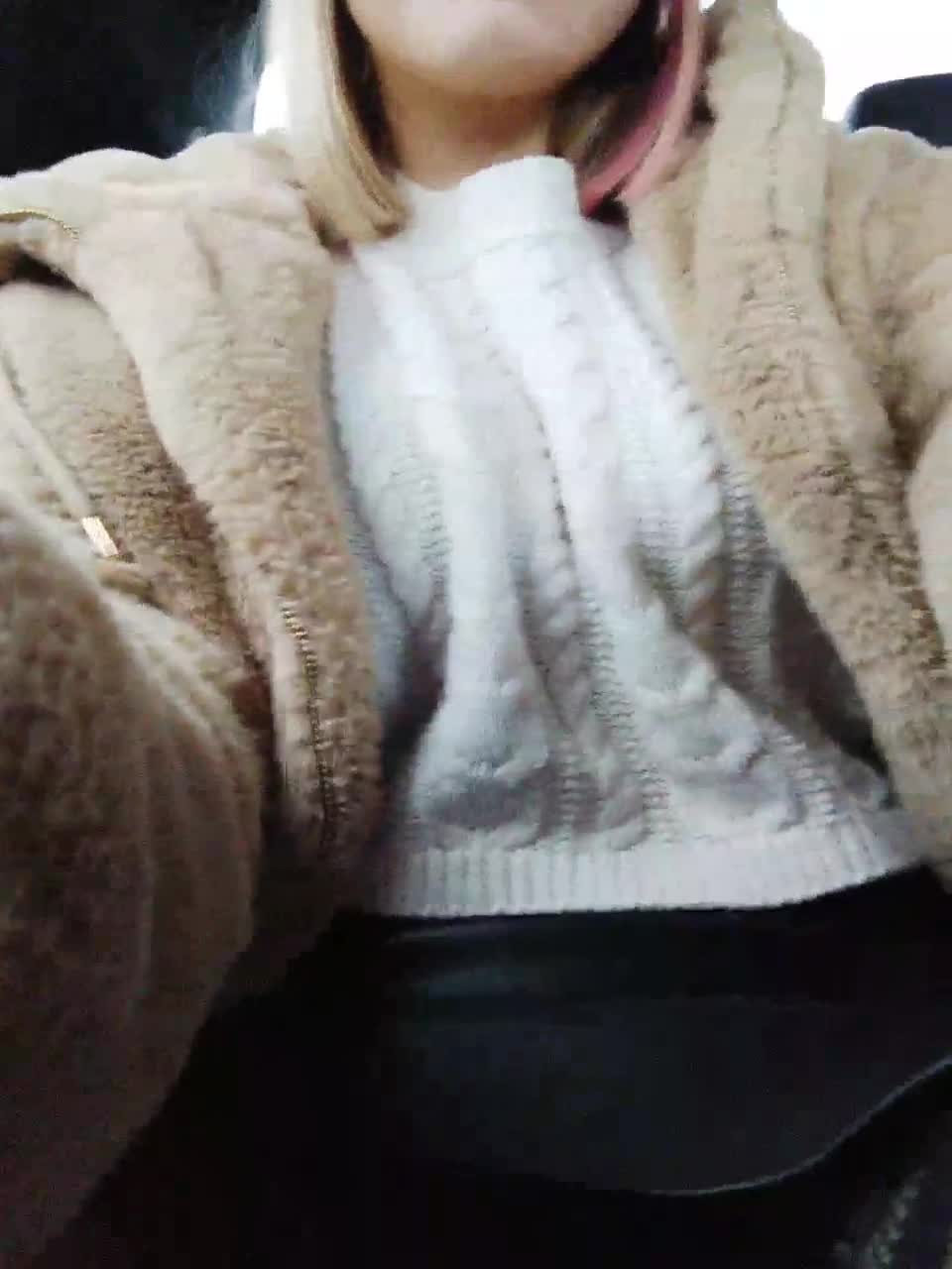 View or download file isabellast on 2023-02-15 from bongacams