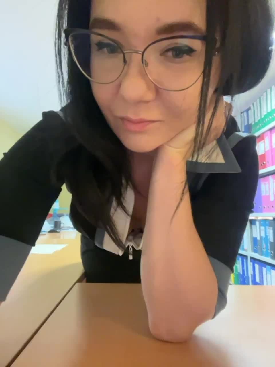 View or download file lilcatt on 2023-02-15 from bongacams