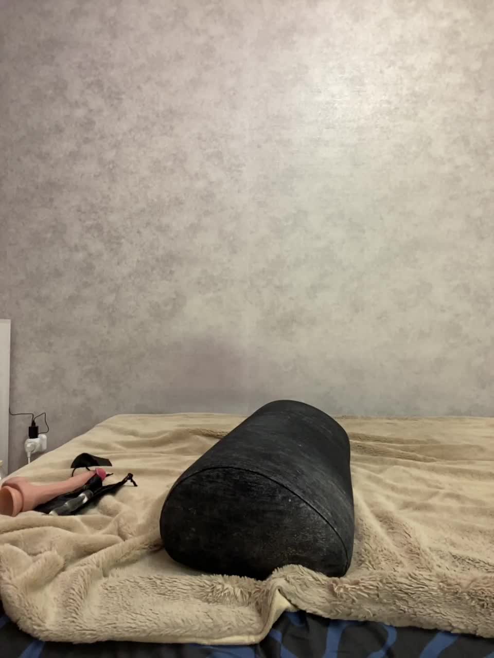 View or download file justbella on 2023-02-16 from bongacams