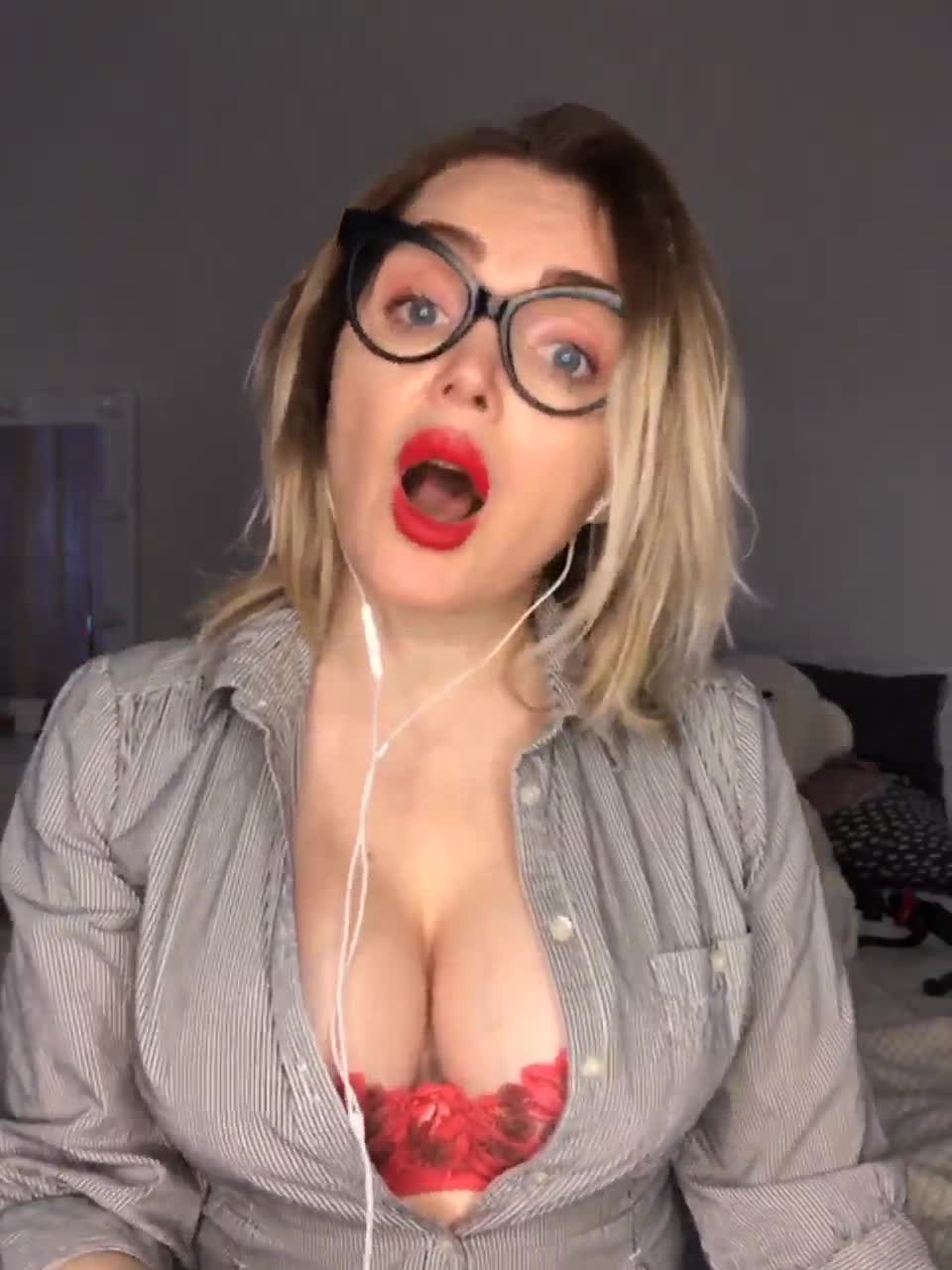 View or download file mississchmitt on 2023-02-17 from bongacams