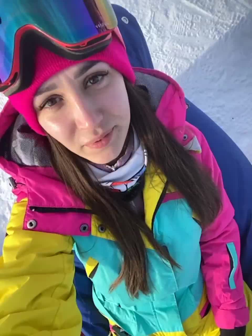 View or download file honeypussixxx on 2023-02-18 from bongacams