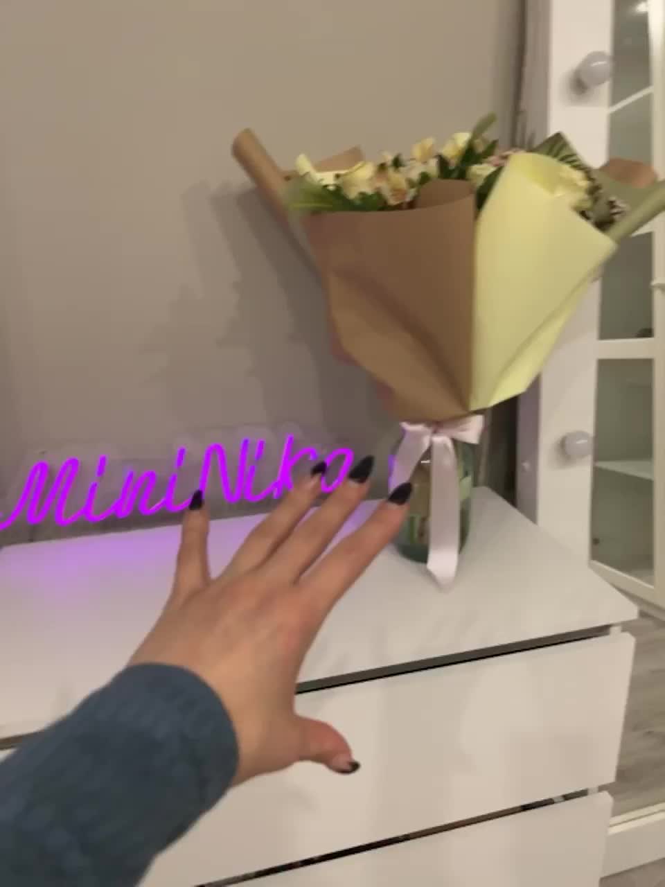 View or download file minifriends on 2023-02-18 from bongacams