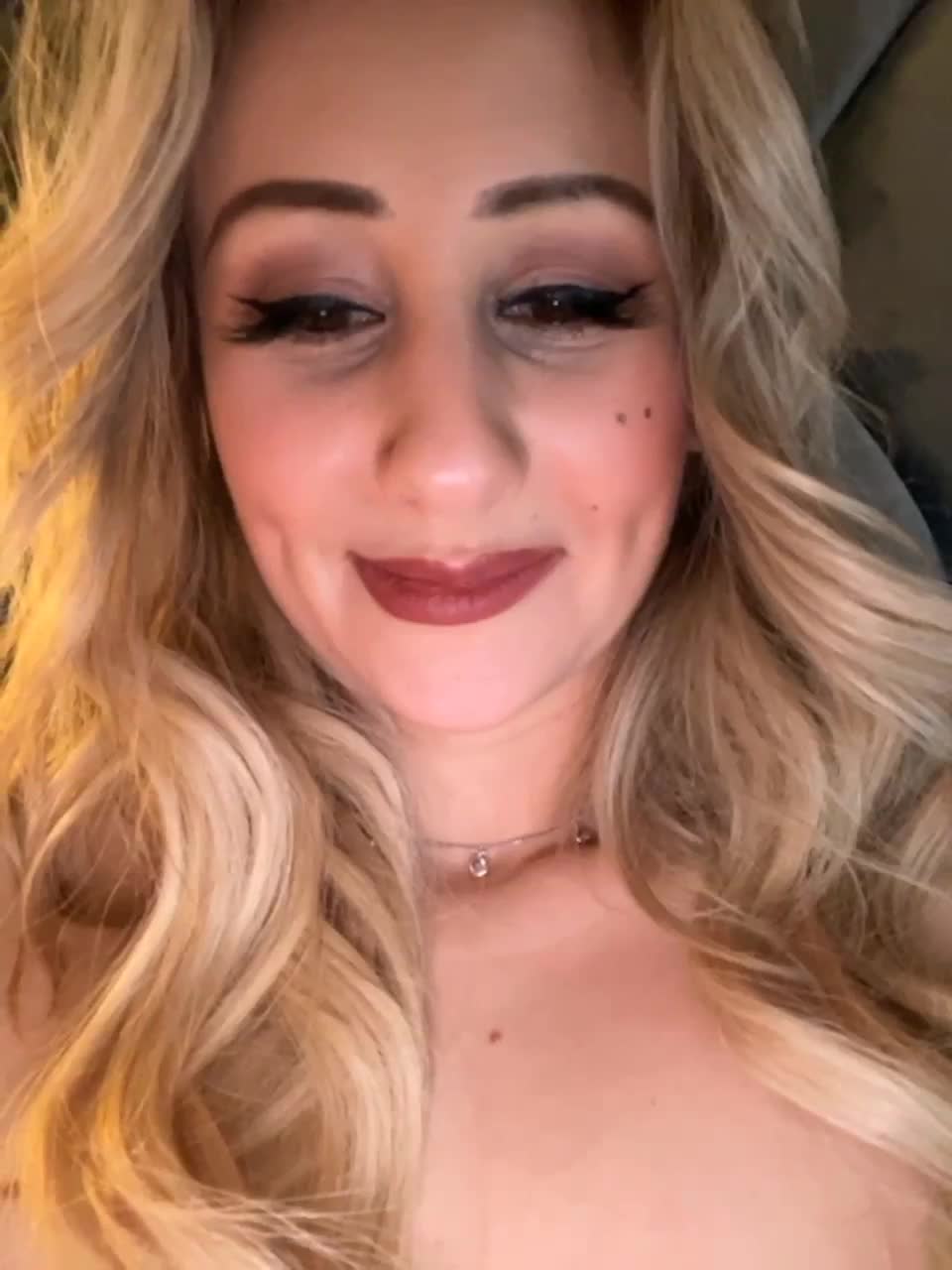 View or download file wowliliwow on 2023-02-18 from bongacams