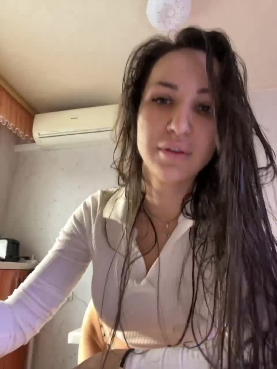 View or download file _ann_ on 2023-02-19 from bongacams