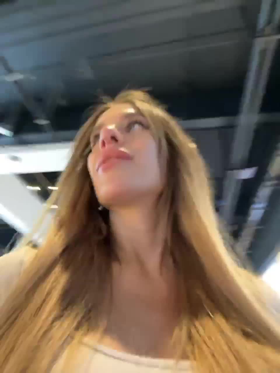 View or download file blondinochkaa on 2023-02-19 from bongacams