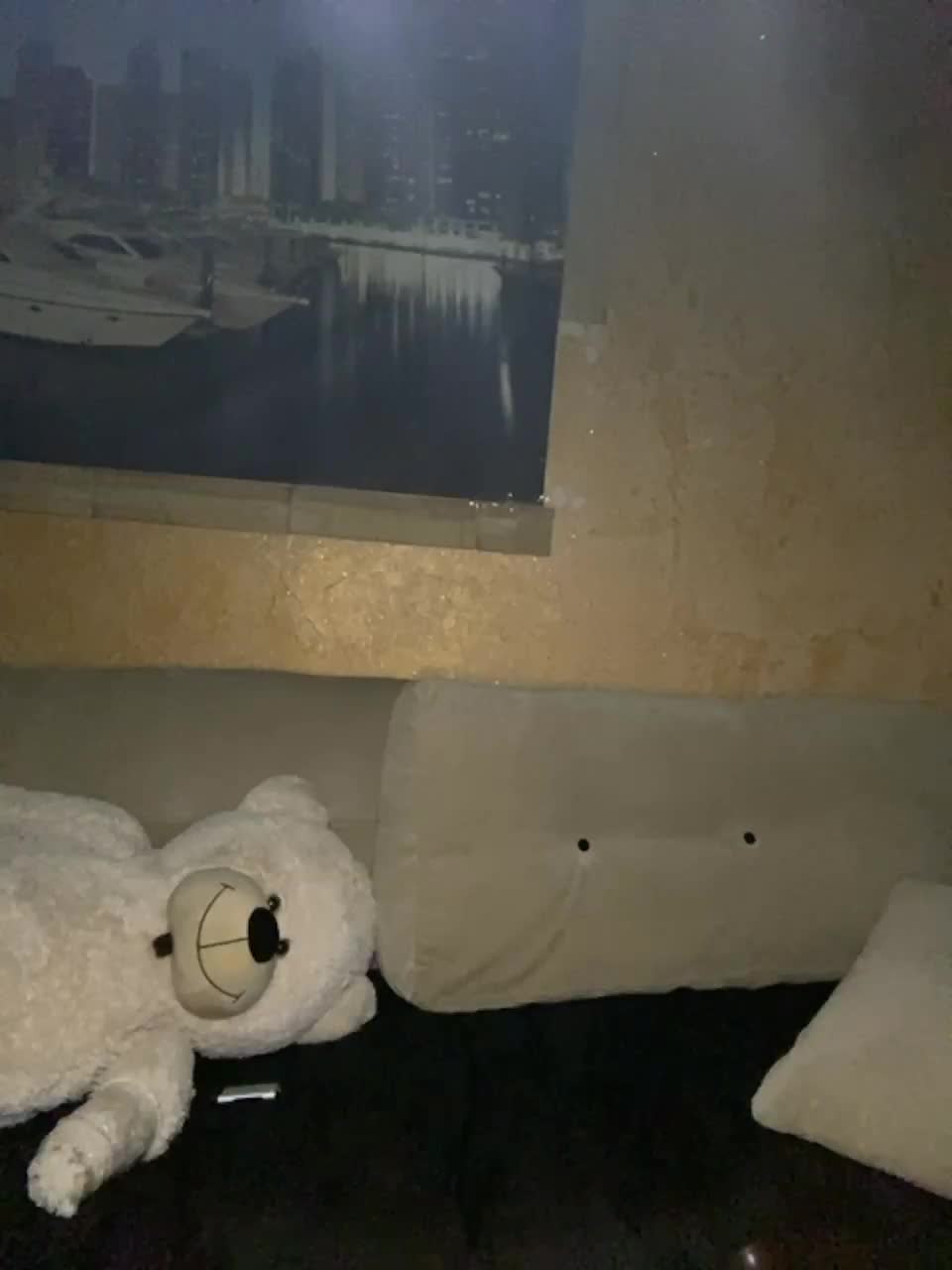 View or download file vikamax on 2023-02-19 from bongacams