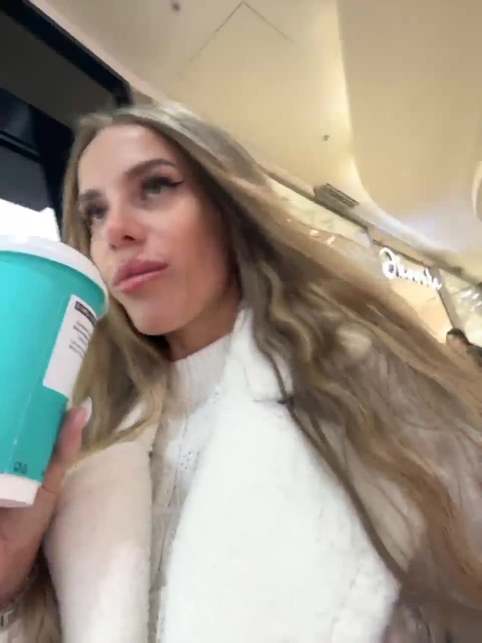 View or download file blondinochkaa on 2023-02-21 from bongacams