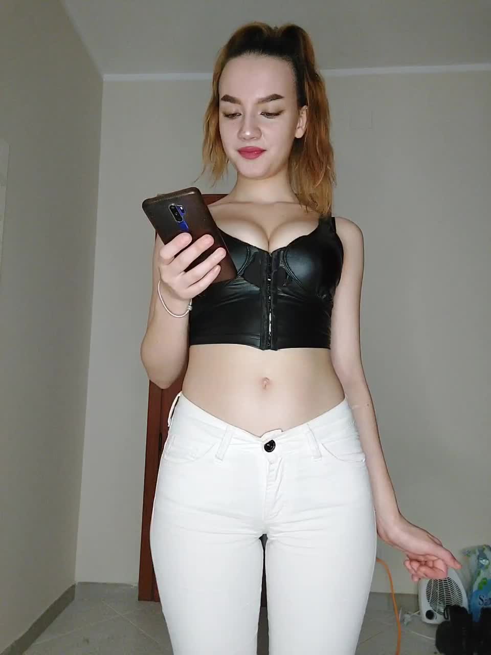 View or download file normanmash on 2023-02-21 from bongacams