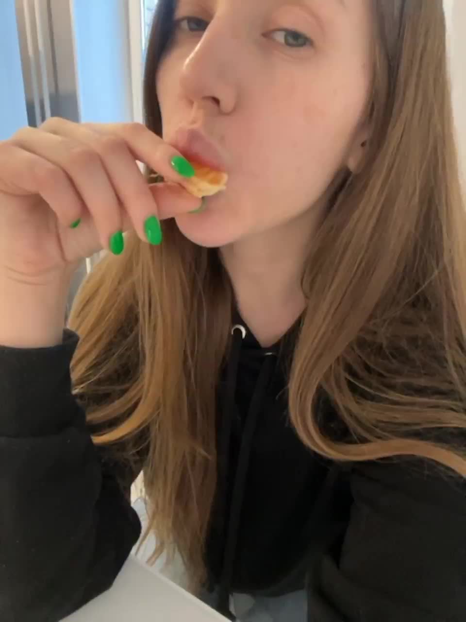 View or download file varadderoo on 2023-02-21 from bongacams