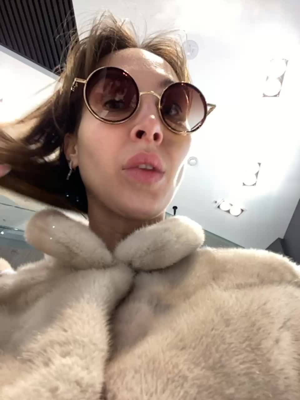 View or download file hothoneybabe on 2023-02-22 from bongacams