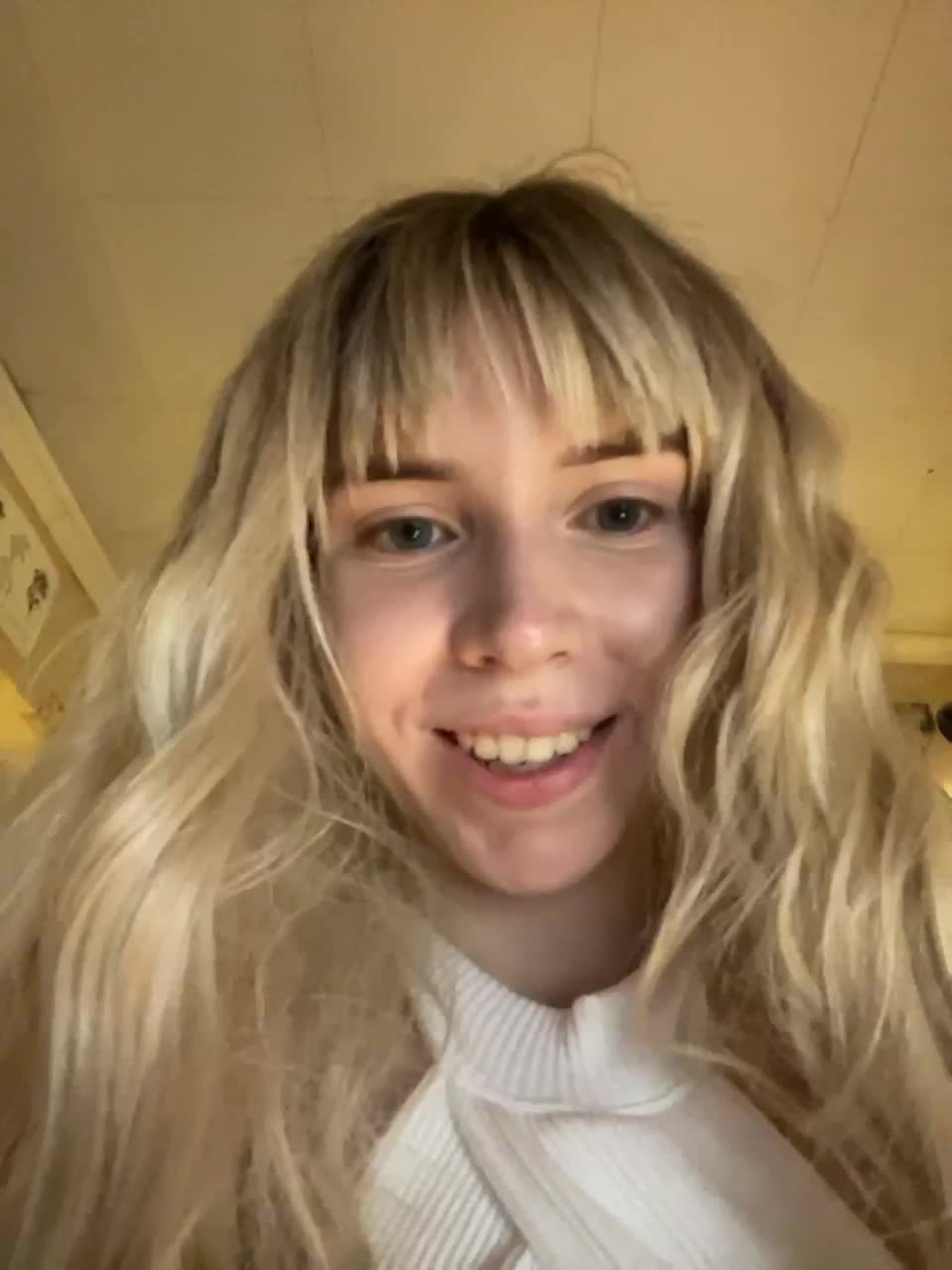 View or download file kika_co on 2023-02-22 from bongacams