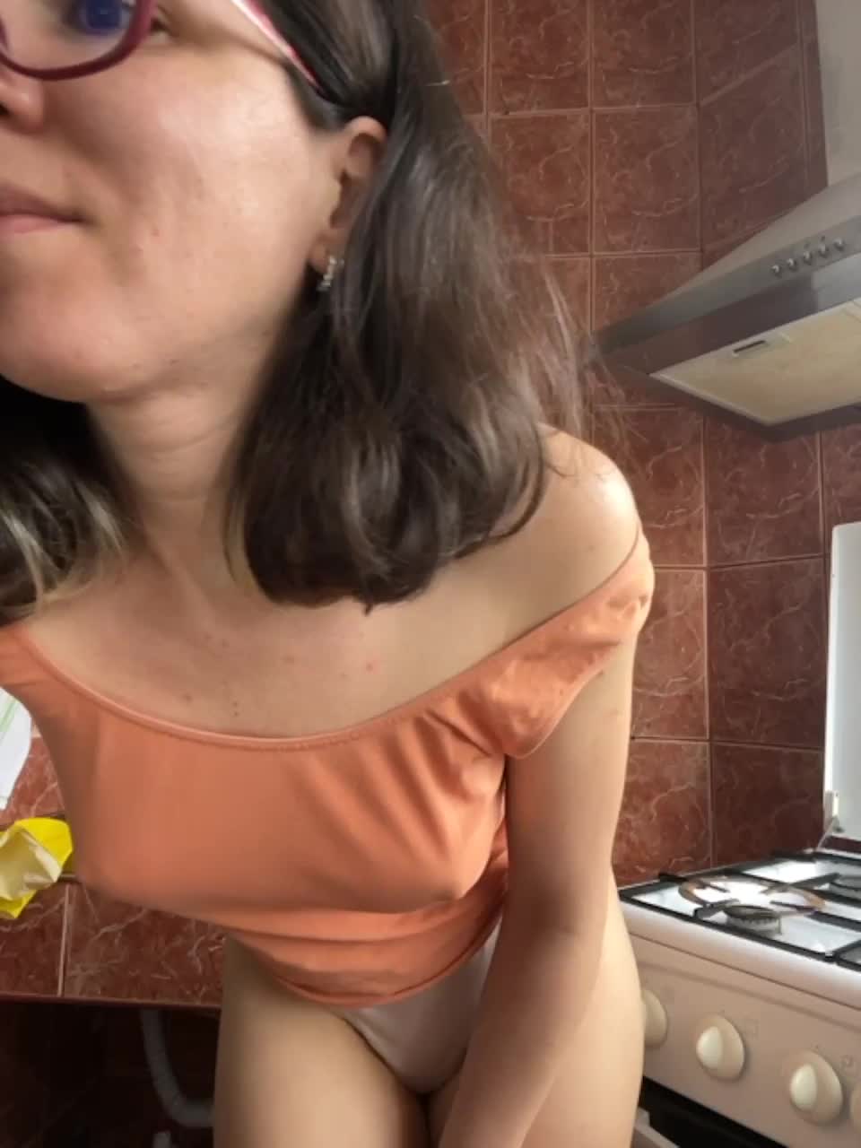 View or download file christineswee on 2023-02-23 from bongacams