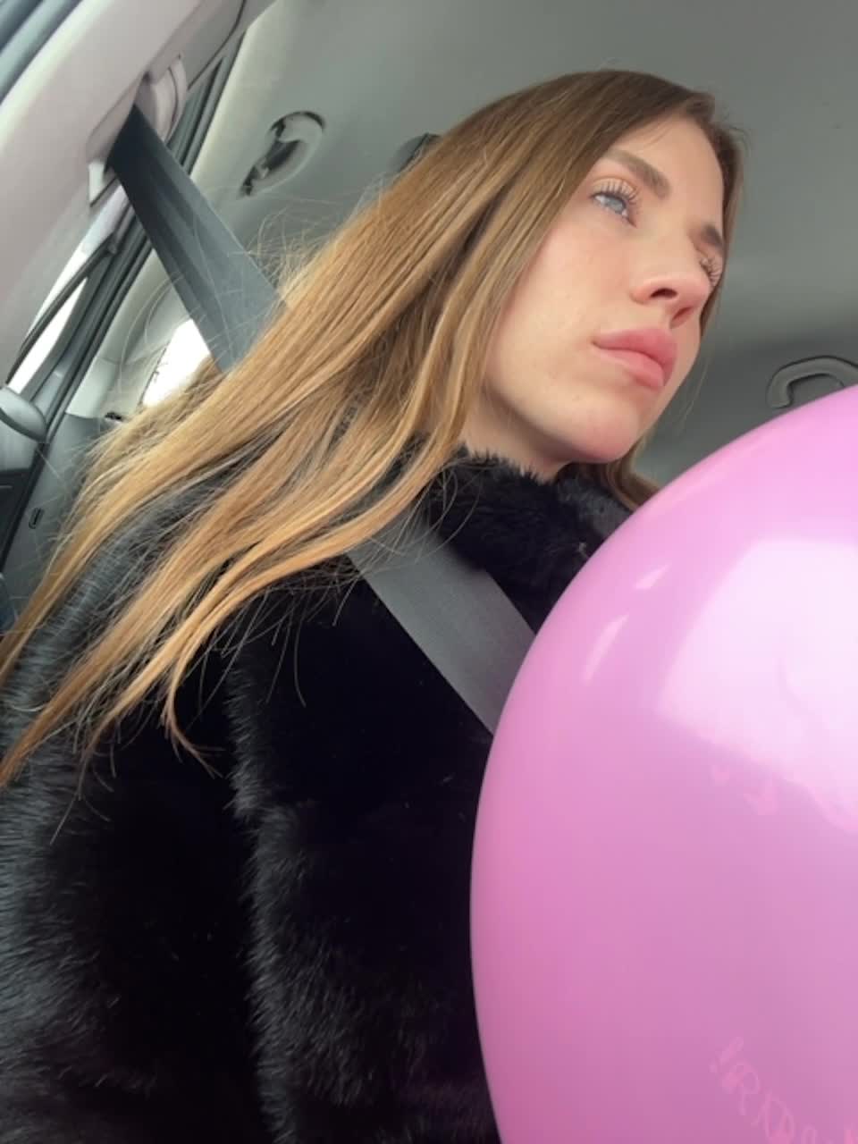 View or download file varadderoo on 2023-02-24 from bongacams