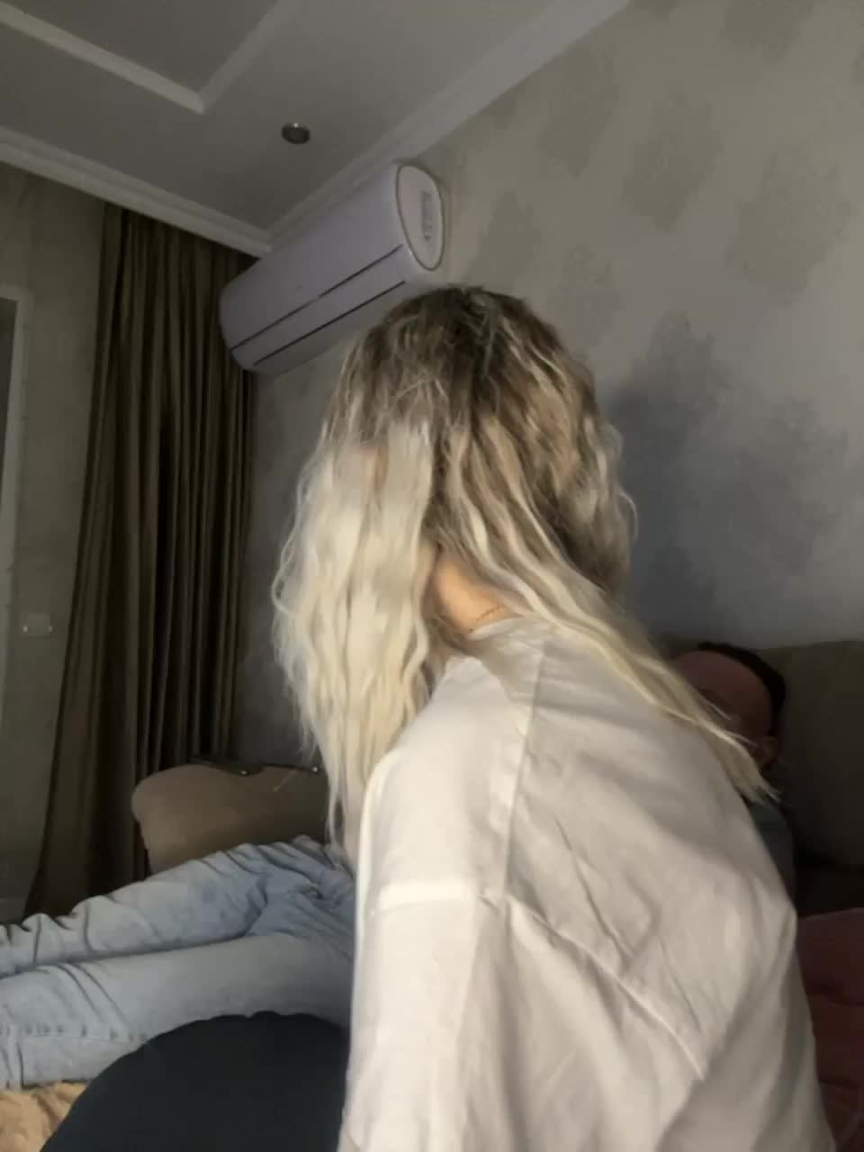 View or download file vik1one1 on 2023-02-24 from bongacams