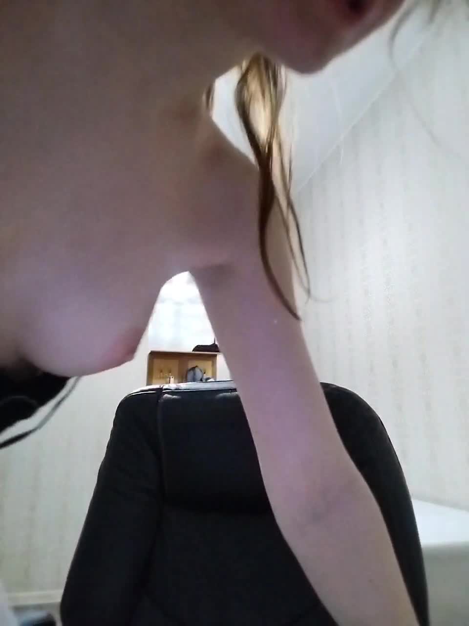 View or download file icydarcy on 2023-02-25 from bongacams