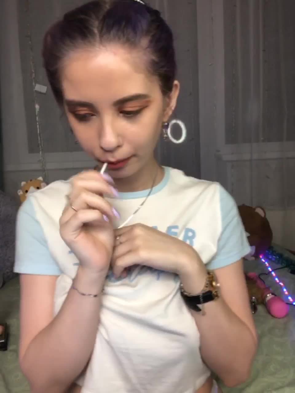 View or download file ksenia_kisssa on 2023-02-25 from bongacams