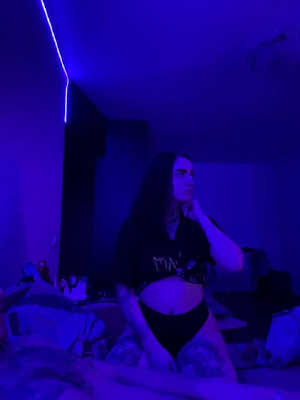 View or download file relaaxxvikka on 2023-02-28 from bongacams