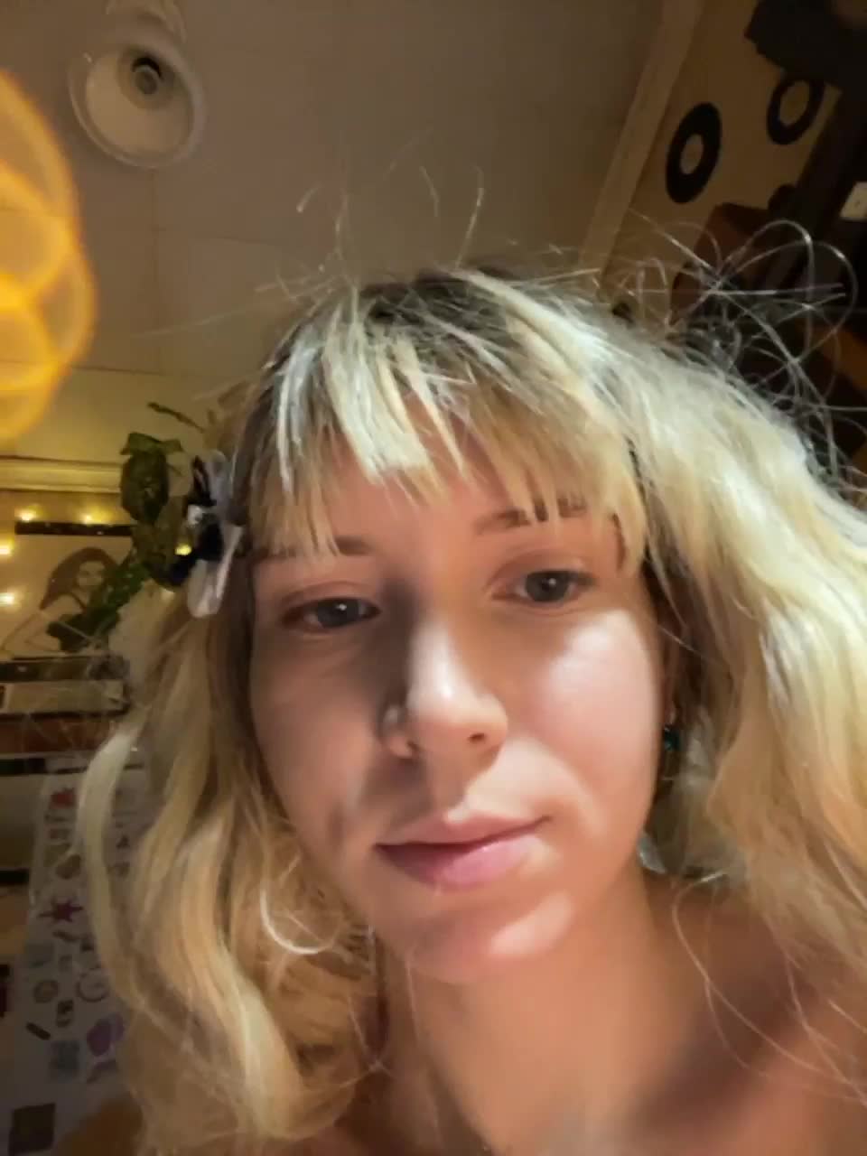 View or download file kika_co on 2023-03-01 from bongacams