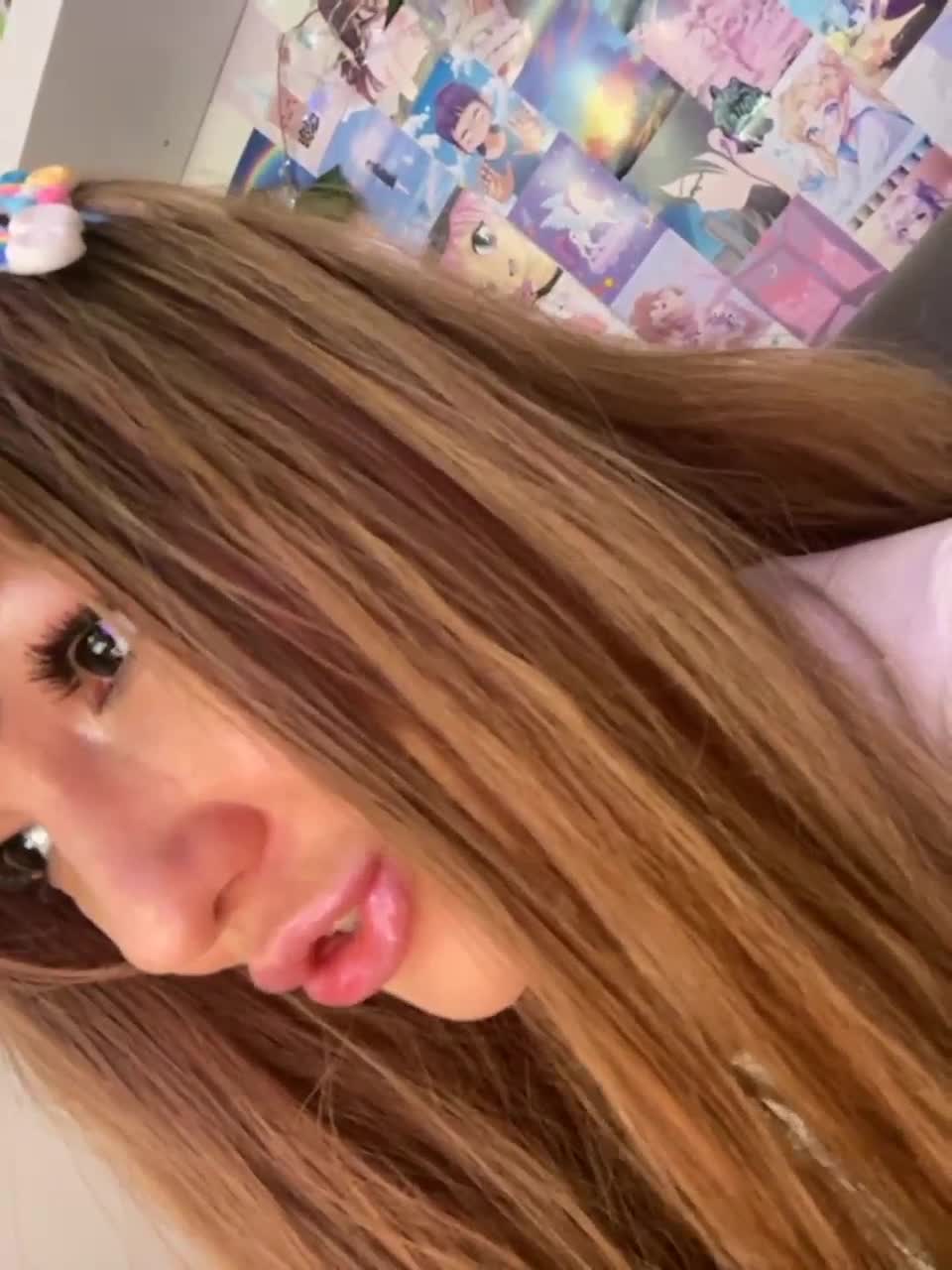 View or download file ladycharmer on 2023-03-01 from bongacams