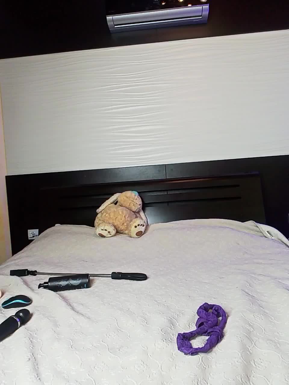 View or download file hairycrotch on 2023-03-02 from bongacams