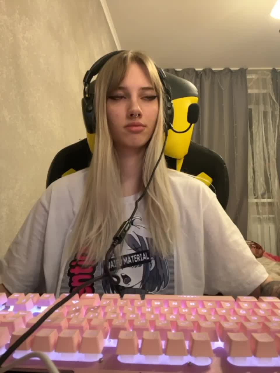 View or download file stacyviper on 2023-03-02 from bongacams