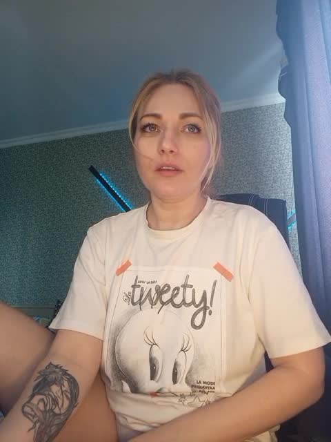 View or download file tanysha_1 on 2023-03-02 from bongacams