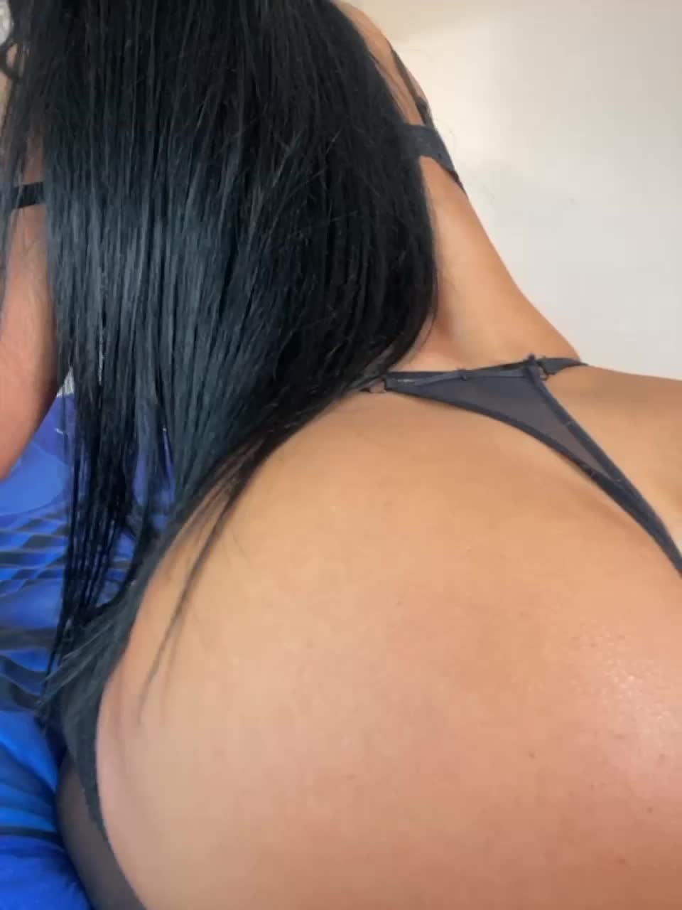 View or download file vikikiss on 2023-03-02 from bongacams