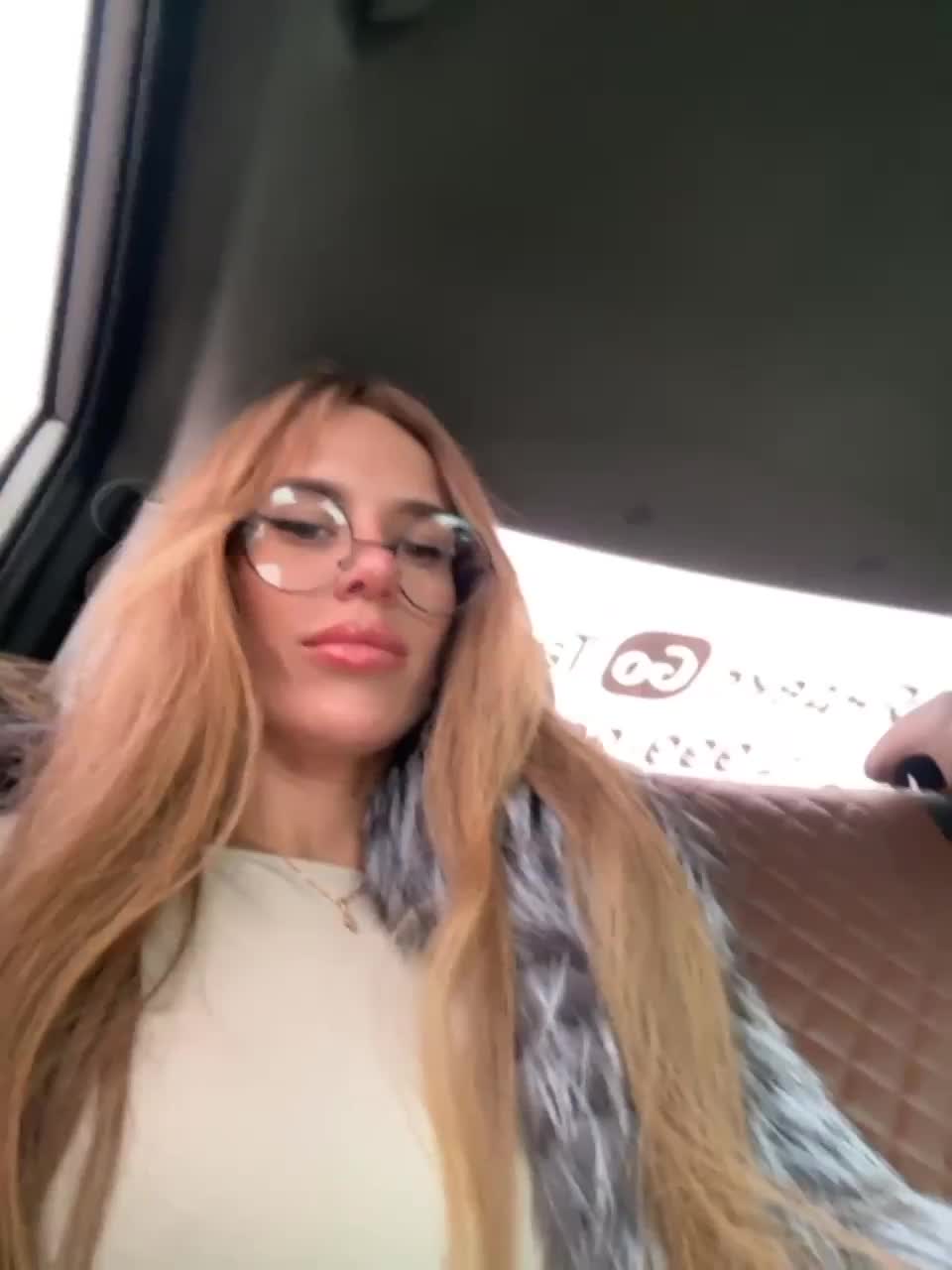 View or download file blondinochkaa on 2023-03-03 from bongacams