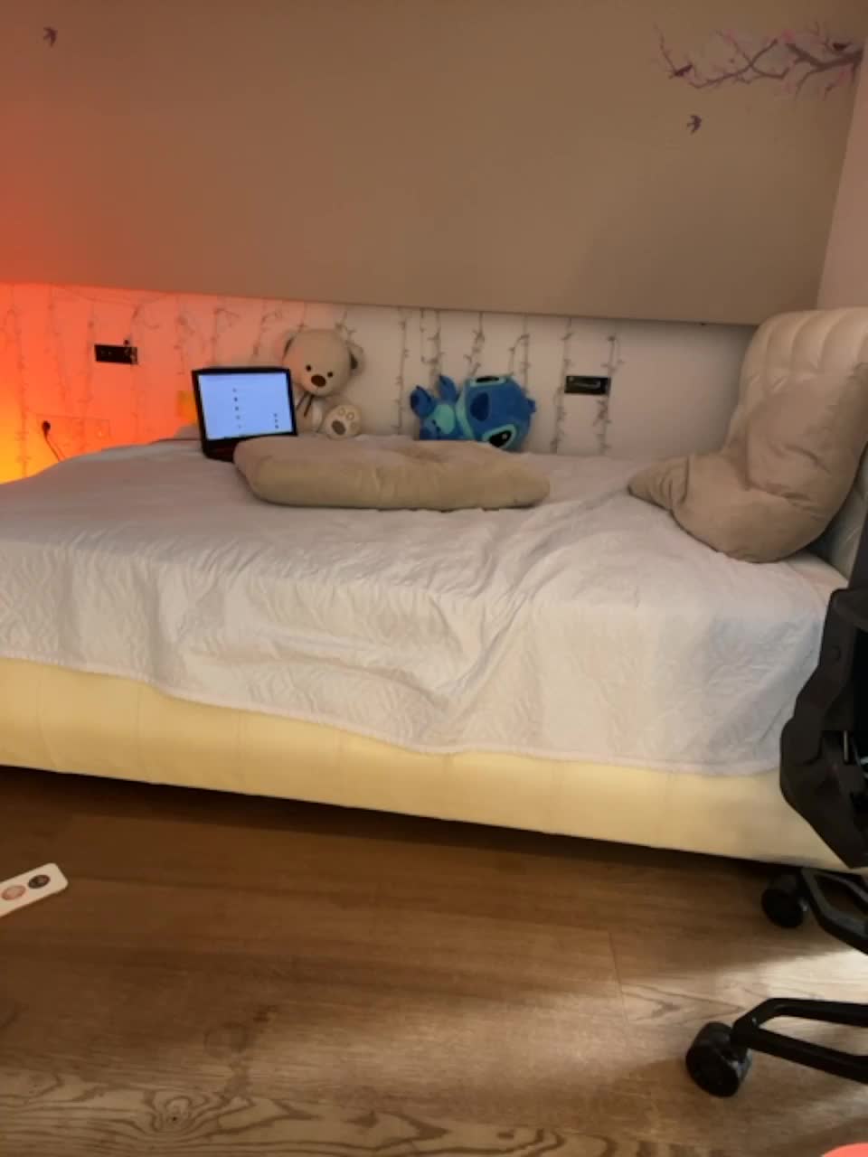 View or download file bloomjuliette on 2023-03-03 from bongacams