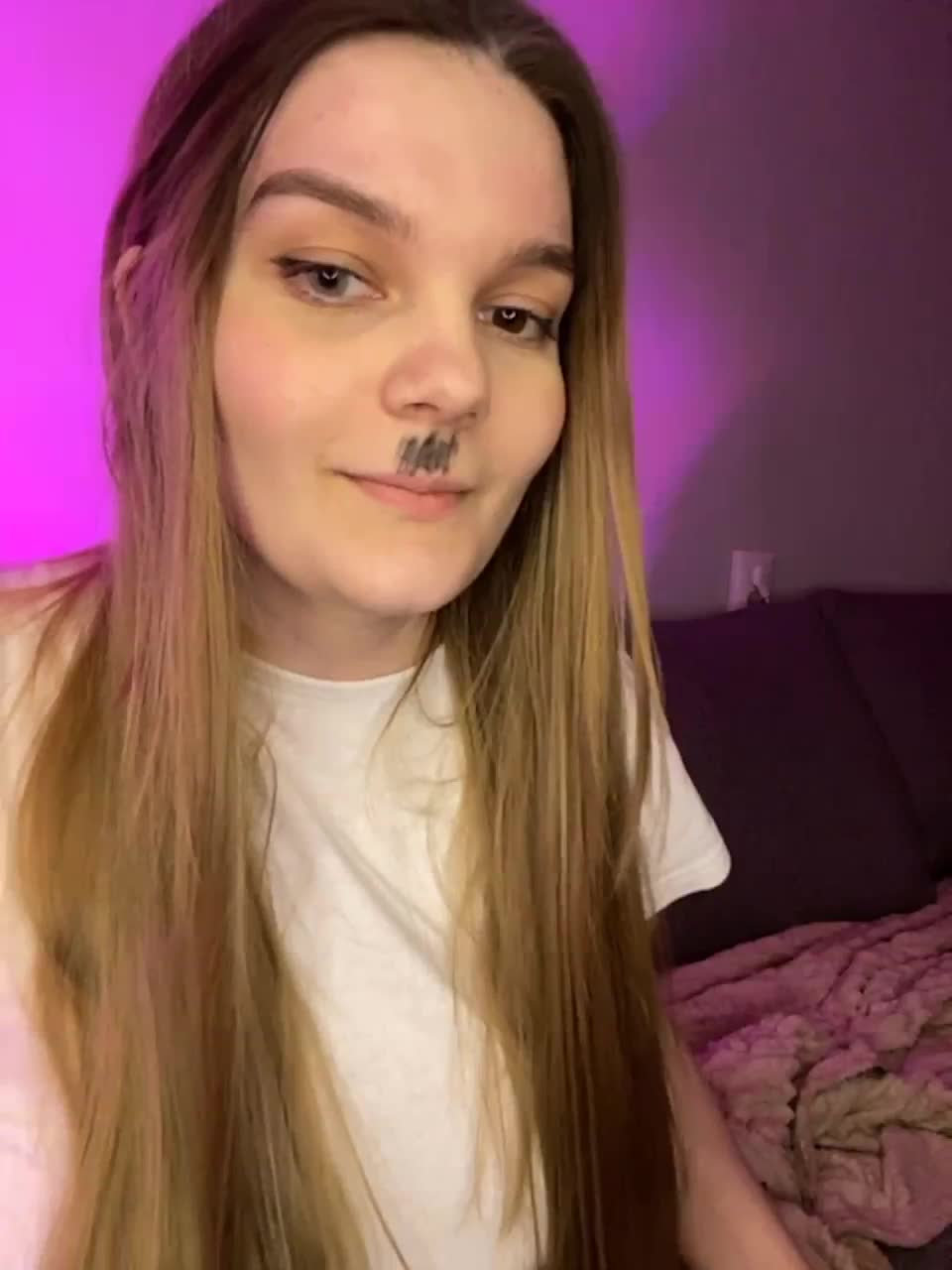 View or download file chillcumshow on 2023-03-03 from bongacams