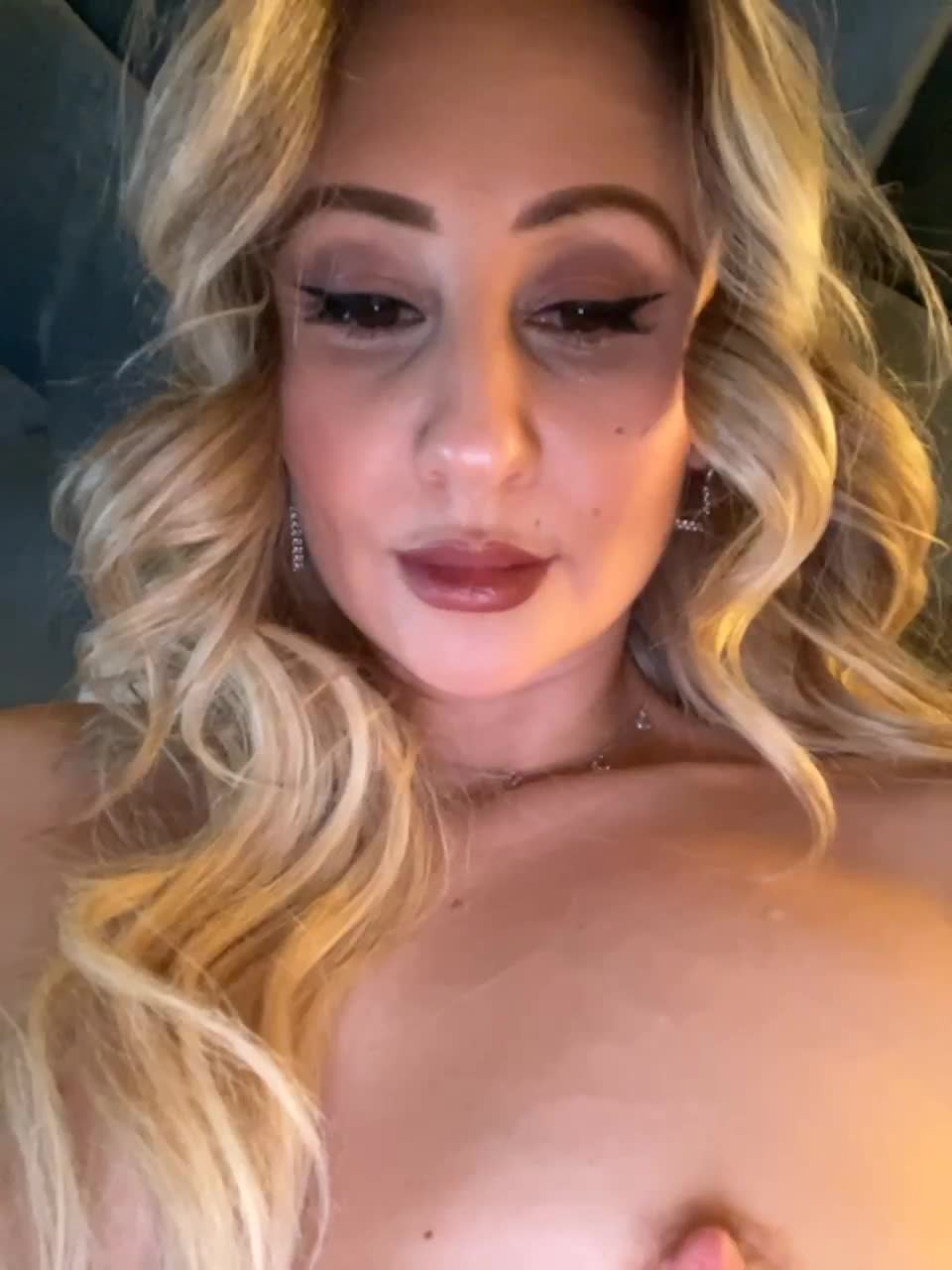 View or download file wowliliwow on 2023-03-03 from bongacams