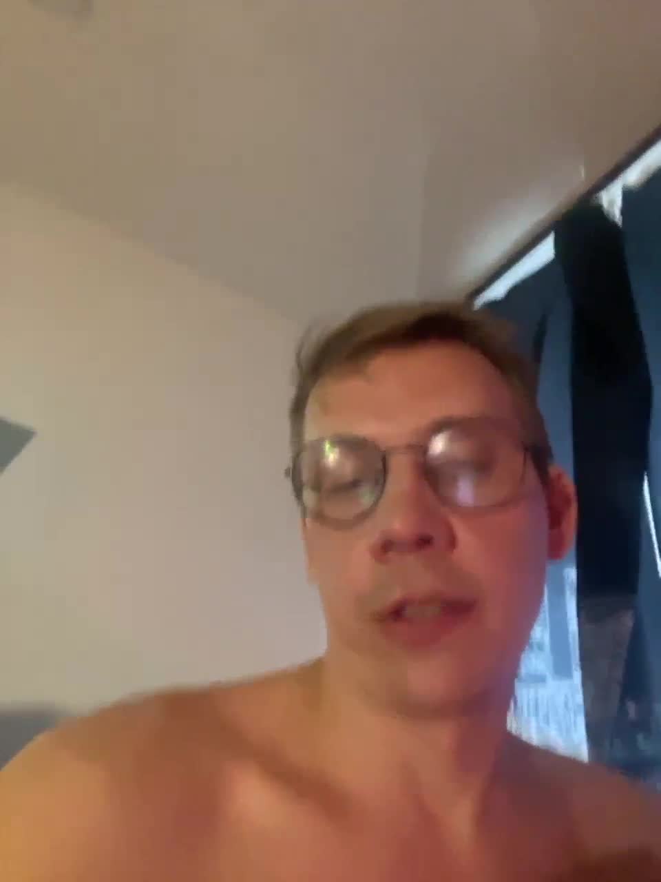 View or download file luter198926 on 2023-03-04 from bongacams