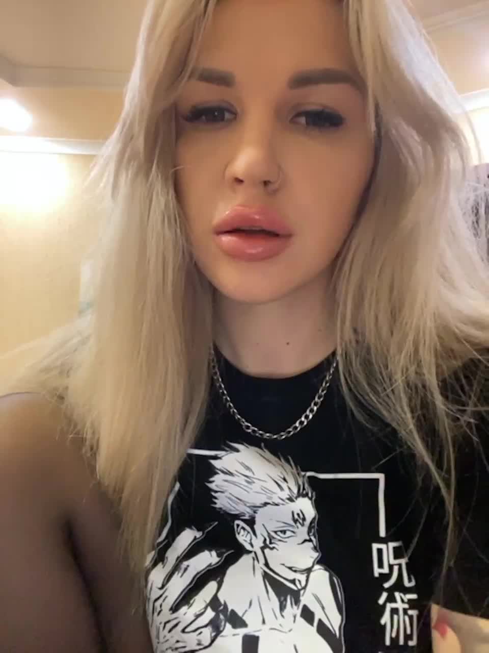 View or download file succubz on 2023-03-04 from bongacams