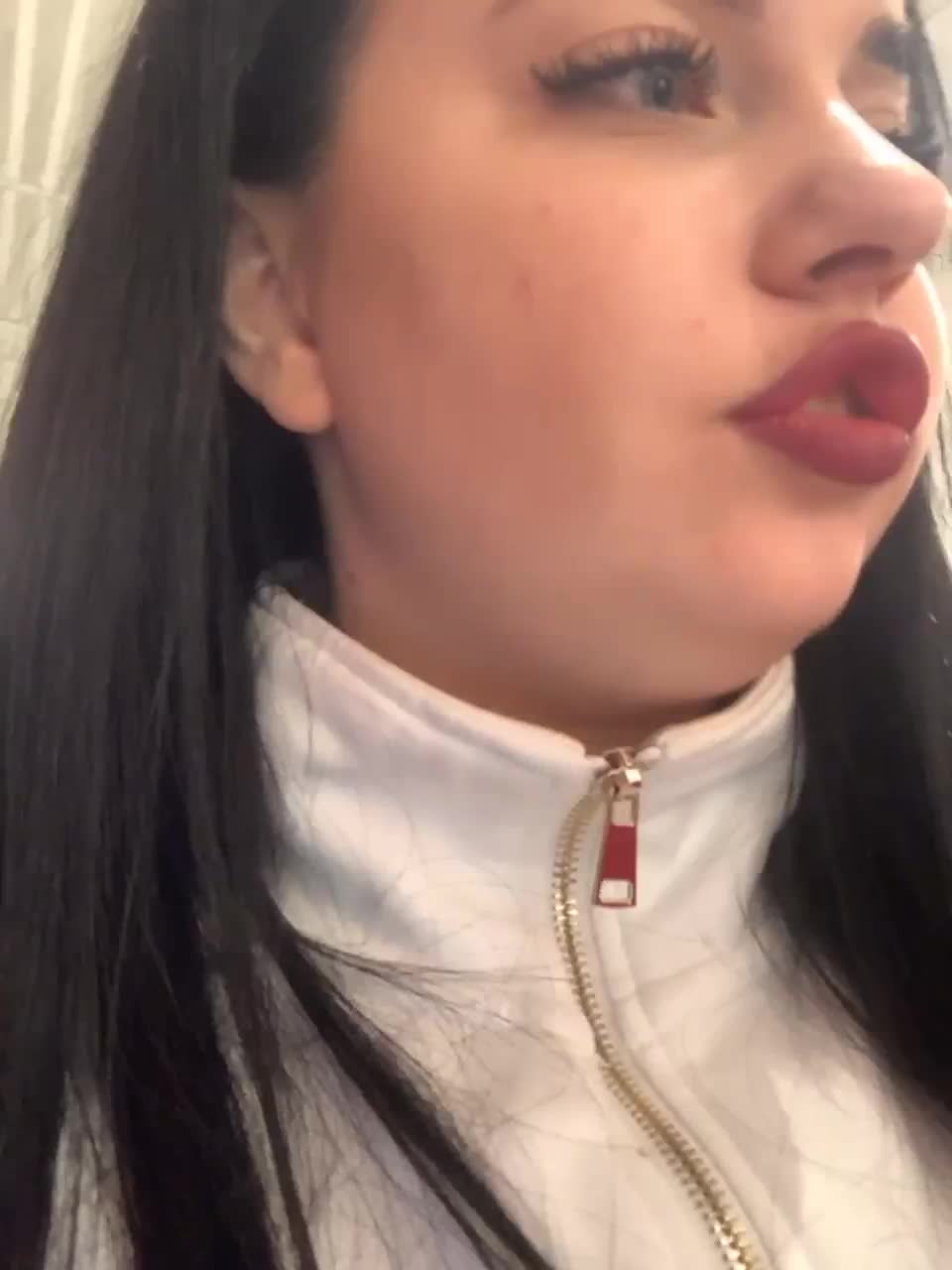 View or download file _louise_ on 2023-03-07 from bongacams