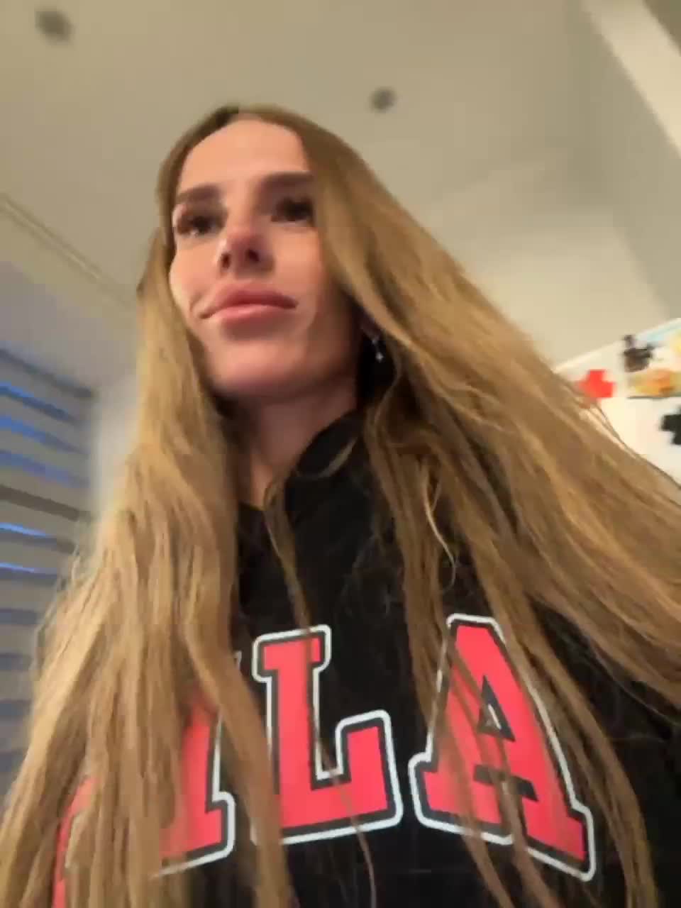 View or download file blondinochkaa on 2023-03-07 from bongacams