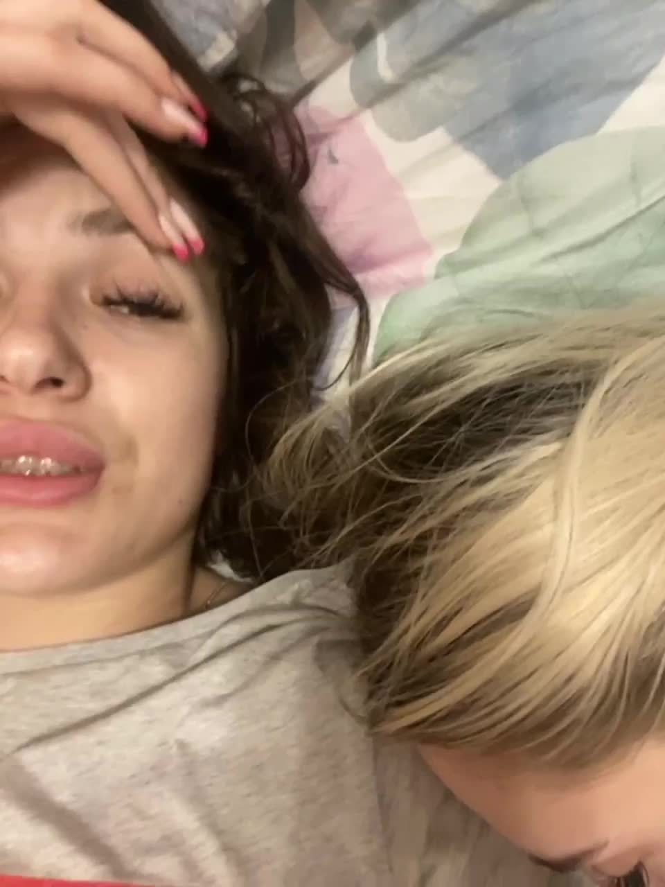 View or download file fuckkrisanna on 2023-03-09 from bongacams