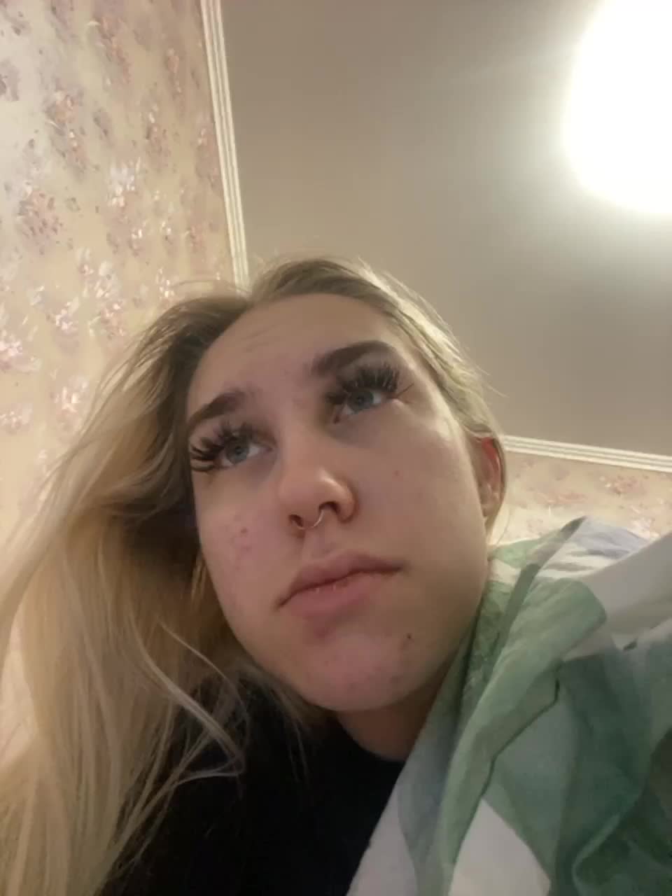 View or download file fuckkrisanna on 2023-03-09 from bongacams