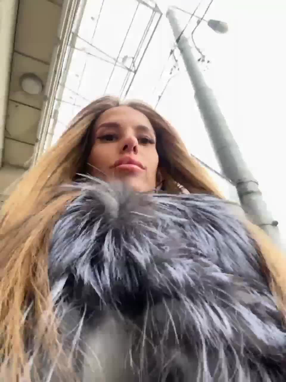 View or download file blondinochkaa on 2023-03-10 from bongacams