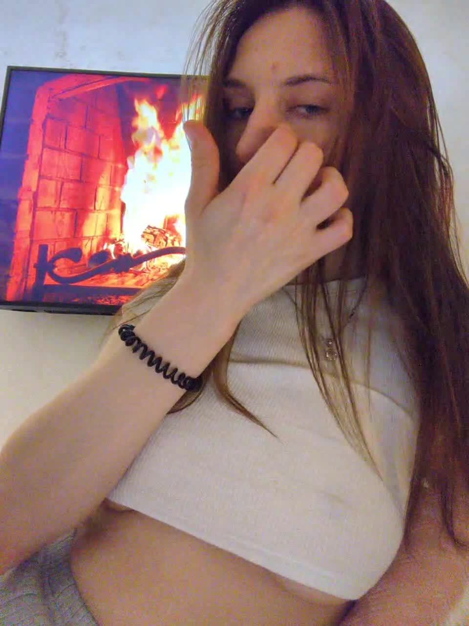 View or download file emilyev4ns on 2023-03-10 from bongacams