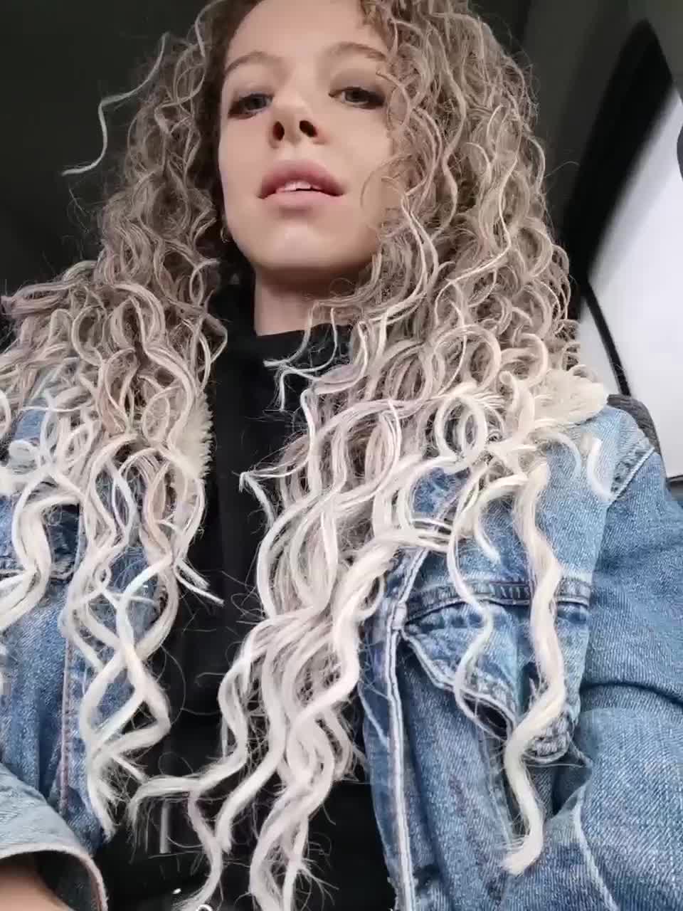 View or download file shinewitch on 2023-03-10 from bongacams