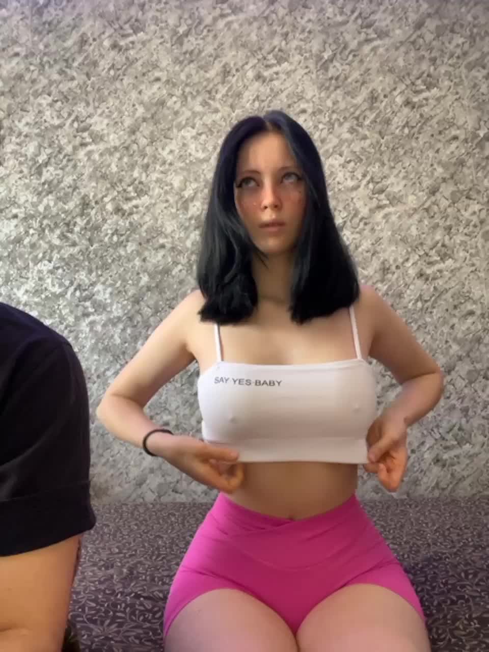 View or download file asunayri on 2023-03-11 from bongacams