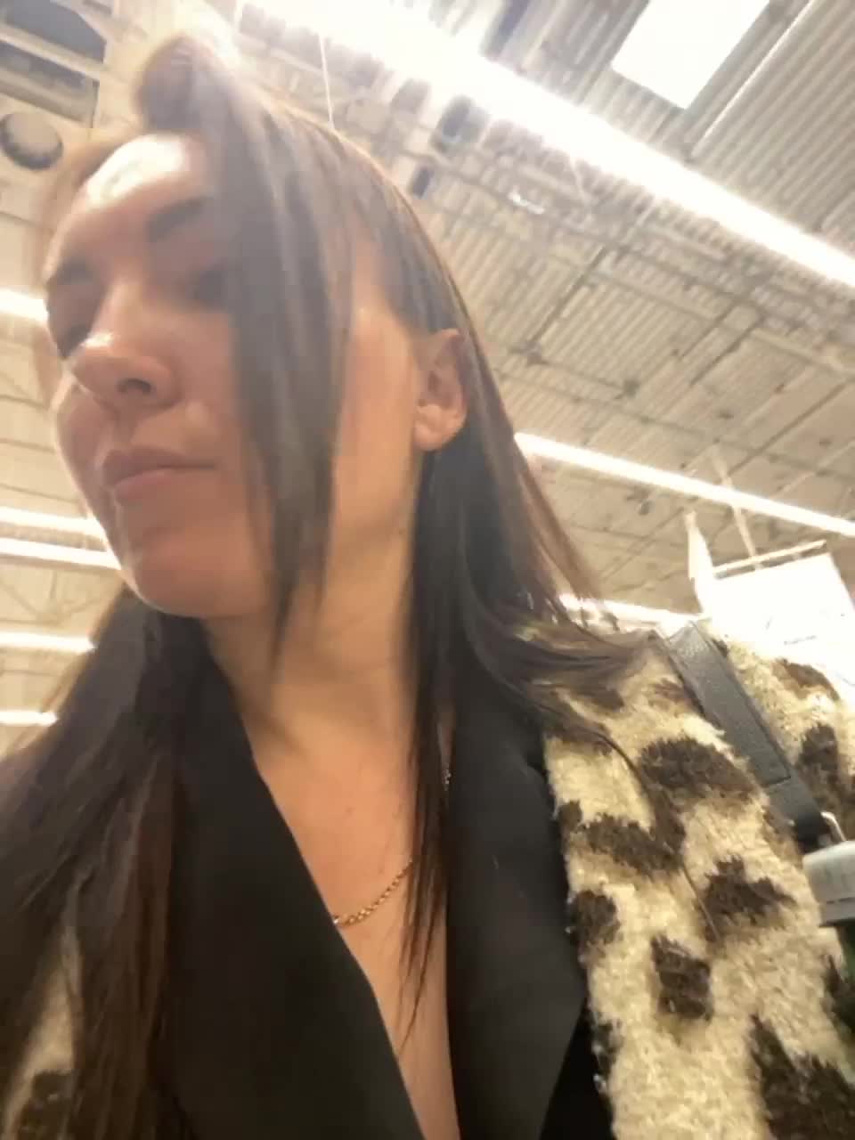 View or download file divora on 2023-03-12 from bongacams