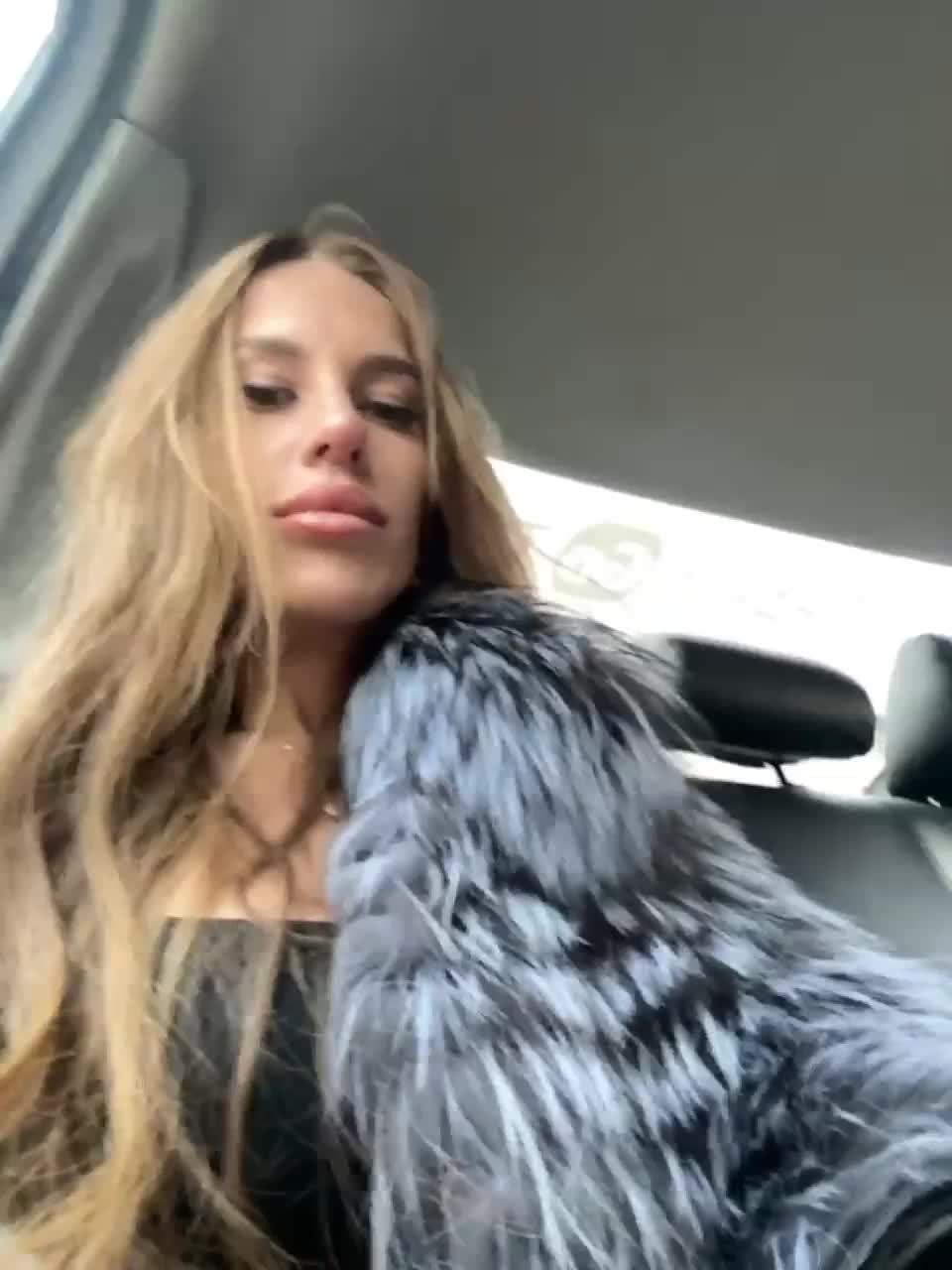 View or download file blondinochkaa on 2023-03-13 from bongacams