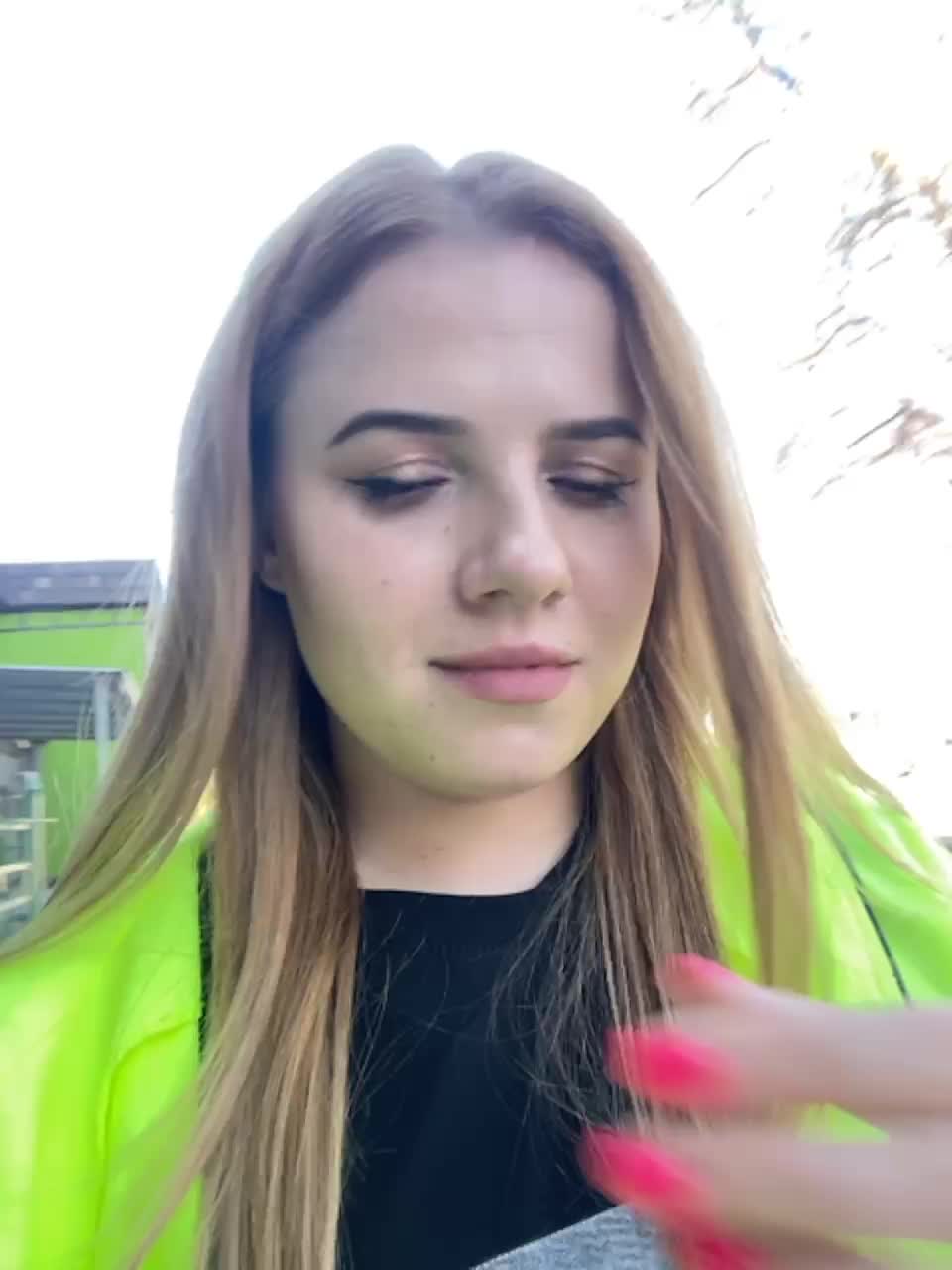 View or download file butterflysay on 2023-03-13 from bongacams