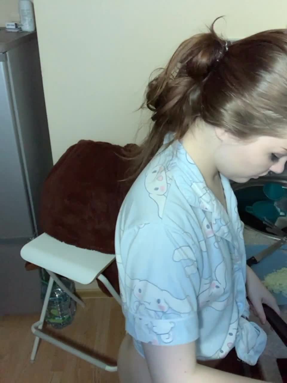 View or download file cute_popkins on 2023-03-13 from bongacams