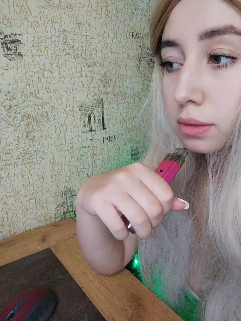 View or download file mialiahot on 2023-03-13 from bongacams