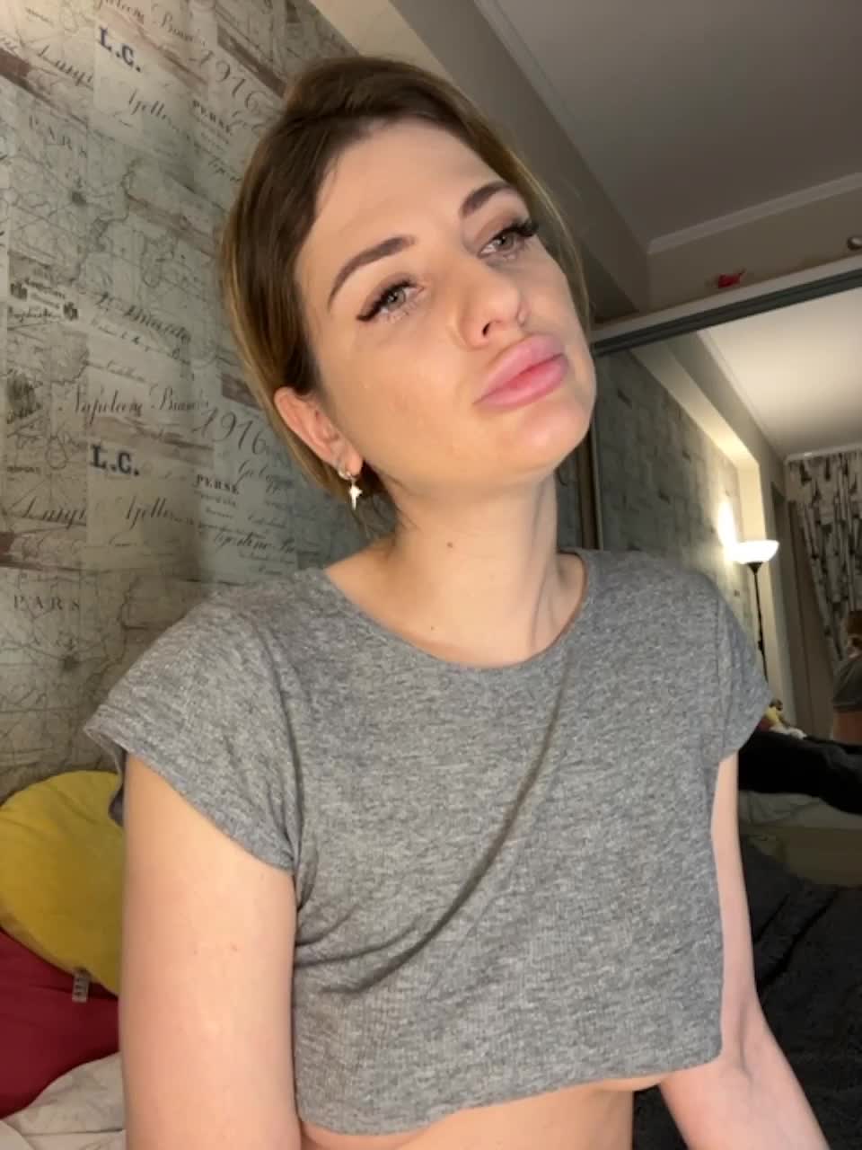 View or download file roselynax on 2023-03-16 from bongacams