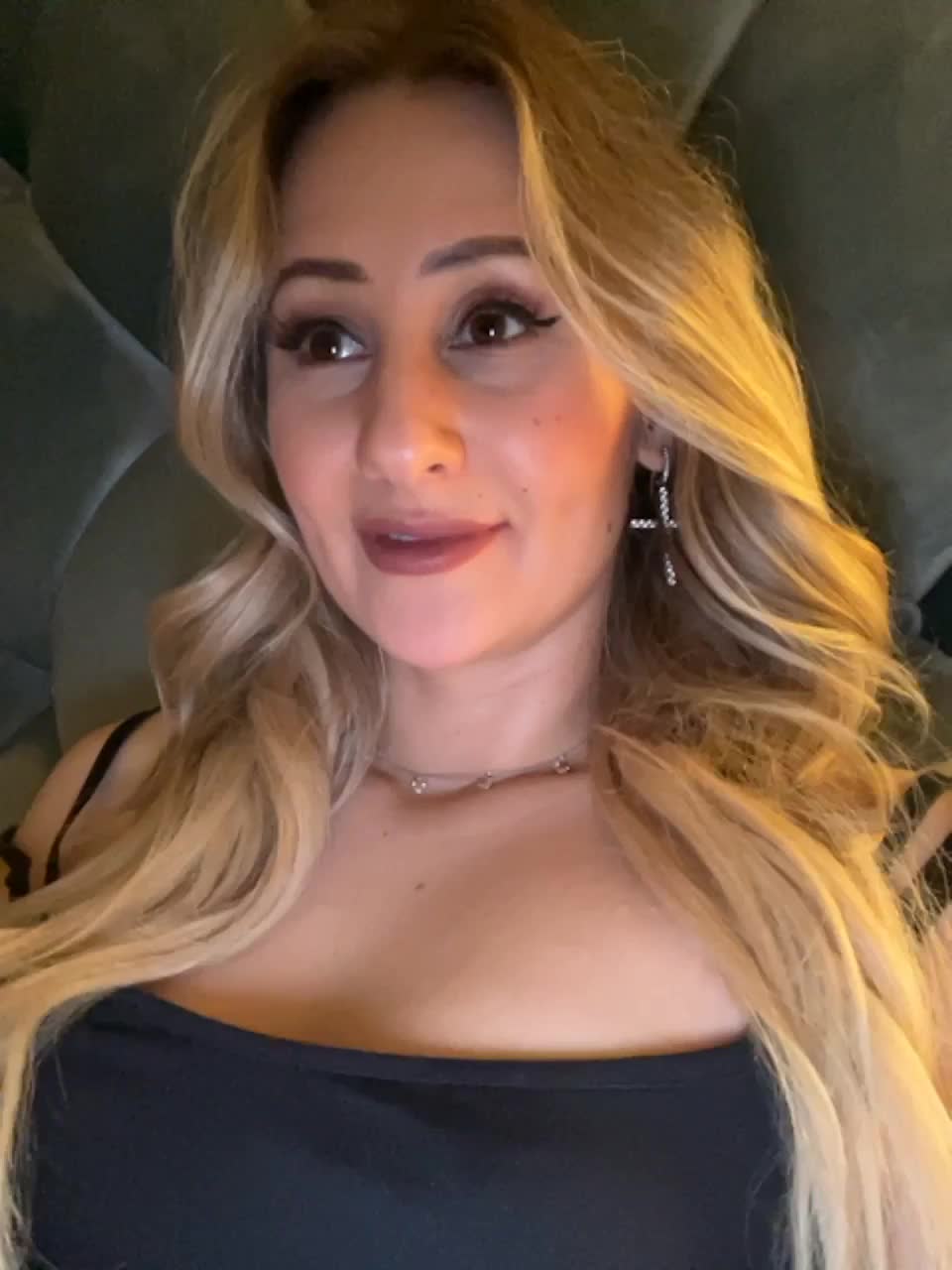 View or download file wowliliwow on 2023-03-16 from bongacams